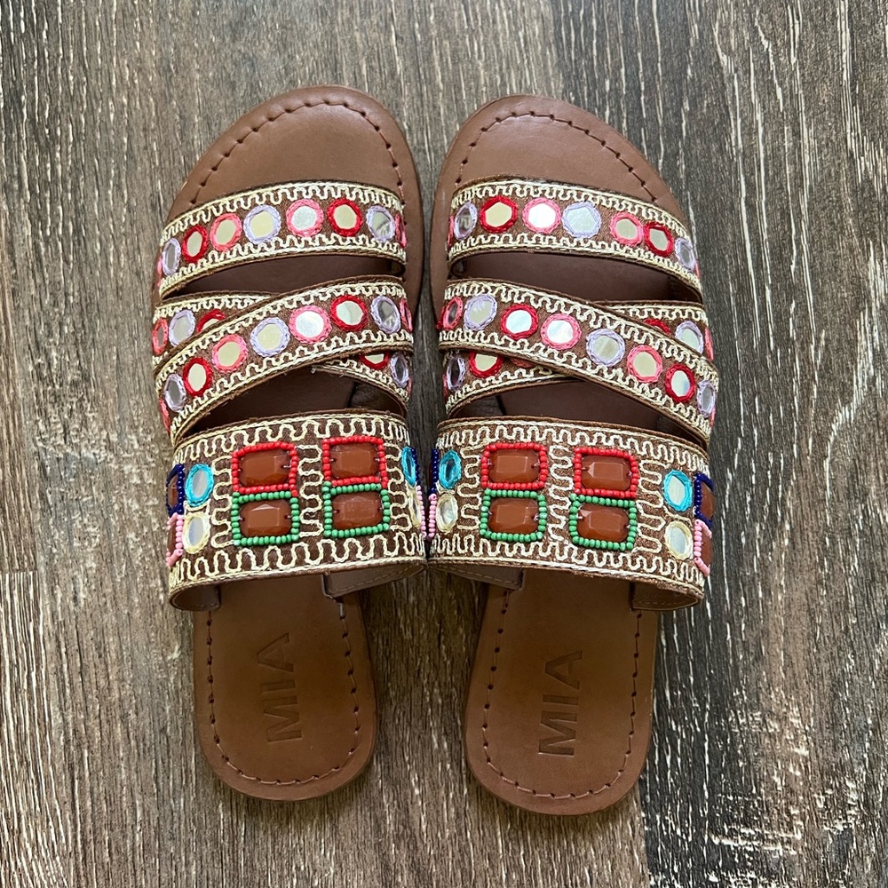 NWOT Mia Leather Embellished Slide Sandals Size 6